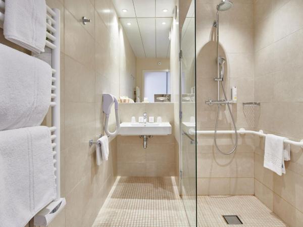 Hôtel Vacances Bleues Royal Westminster : photo 2 de la chambre chambre double ou lits jumeaux deluxe - vue sur mer