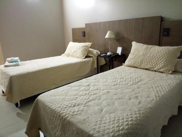 Apart Hotel Comra : photo 1 de la chambre chambre lits jumeaux