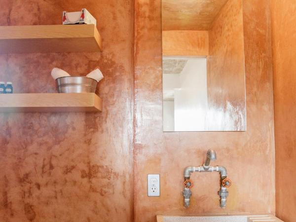 Agrado Guest House : photo 5 de la chambre suite - vue sur jardin