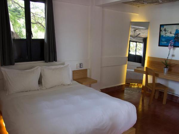 Agrado Guest House : photo 4 de la chambre suite - vue sur jardin