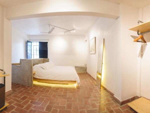 Agrado Guest House : photo 3 de la chambre suite master avec balcon