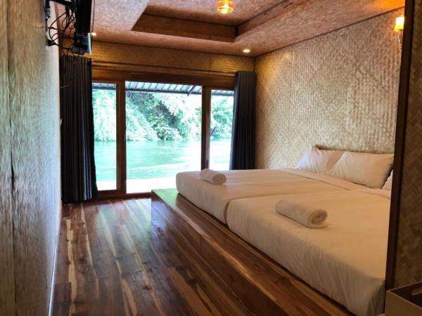 Kodaun River Kwai Resort : photo 4 de la chambre chambre avec 2 grands lits queen-size 