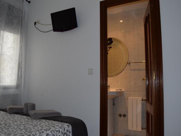 Hostal Rofer : photo 9 de la chambre chambre double