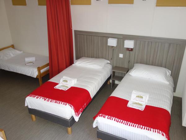Hostellerie Bon Pasteur : photo 4 de la chambre chambre familiale premium
