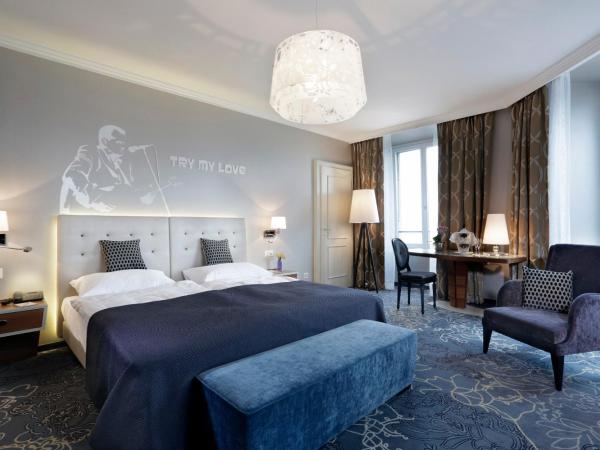 Hotel Schweizerhof Luzern : photo 3 de la chambre suite junior lifestyle