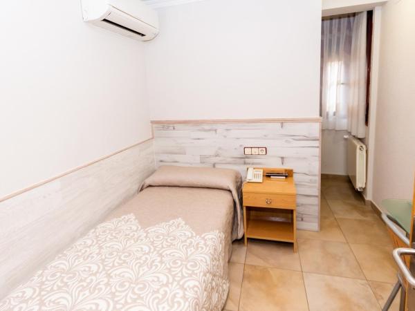 Hostal Viky : photo 2 de la chambre chambre simple