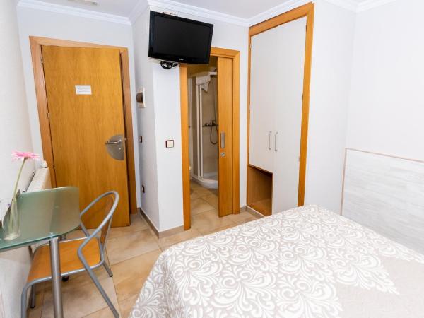 Hostal Viky : photo 8 de la chambre chambre double