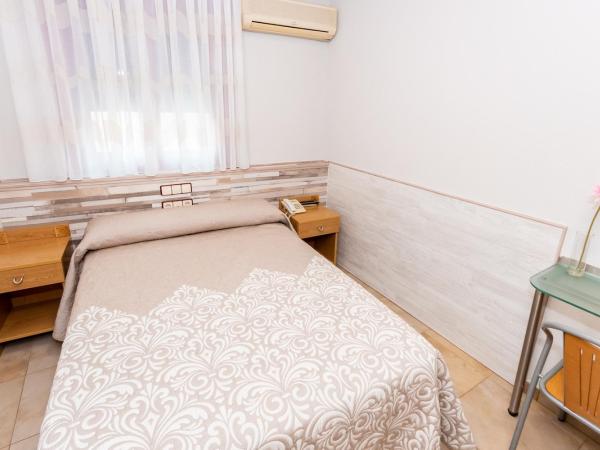 Hostal Viky : photo 10 de la chambre chambre double