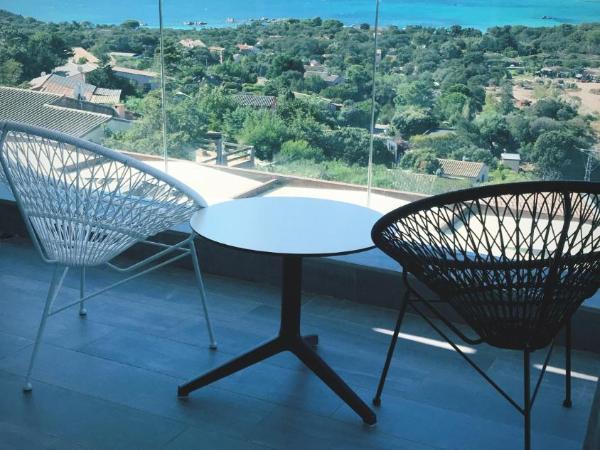 Hotel Carre Noir : photo 10 de la chambre chambre double deluxe - vue sur mer