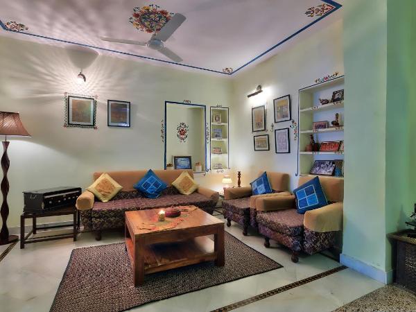 Ikaki Niwas - A Heritage Boutique Hotel : photo 6 de la chambre petite chambre double