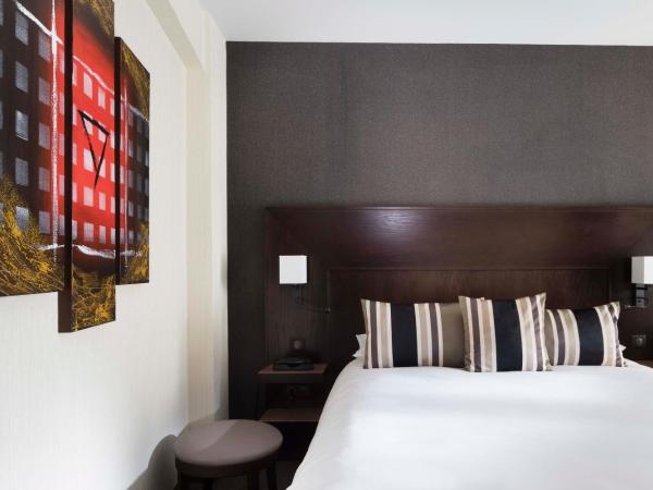 Hôtel Albert 1er Paris Lafayette : photo 9 de la chambre chambre double