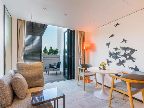 The Pier Hotel : photo 2 de la chambre hébergement double deluxe avec terrasse