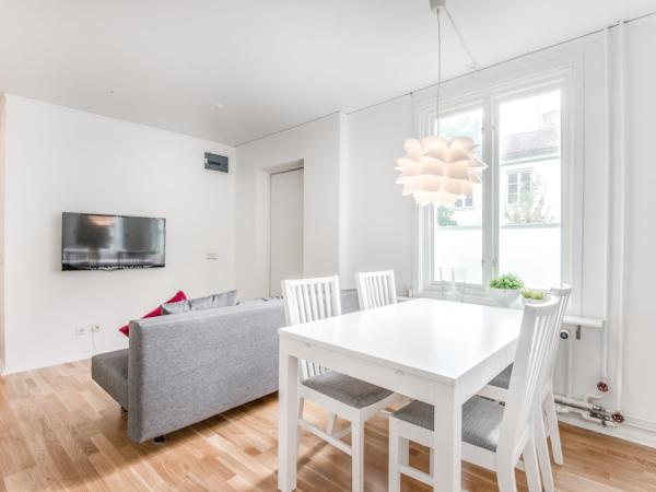 City Apartments in Jonkoping : photo 2 de la chambre chambre avec 2 grands lits queen-size