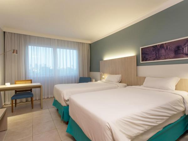 Mercure Salvador Rio Vermelho : photo 2 de la chambre chambre lits jumeaux supérieure