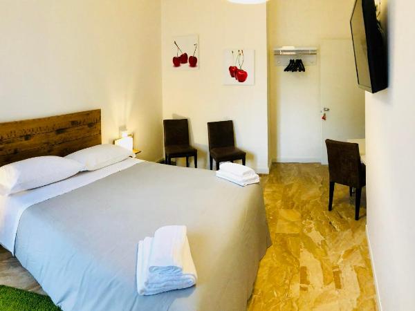 CITYHOUSE : photo 2 de la chambre chambre double avec salle de bains privative extérieure