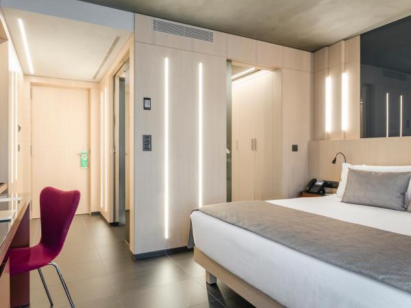 Hotel Metropolis : photo 2 de la chambre chambre lit king-size standard