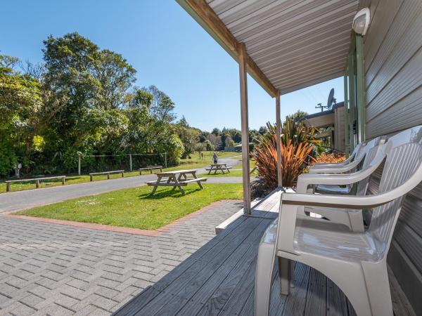 Blue Lake TOP 10 Holiday Park : photo 6 de la chambre cabine avec salle de bains privative