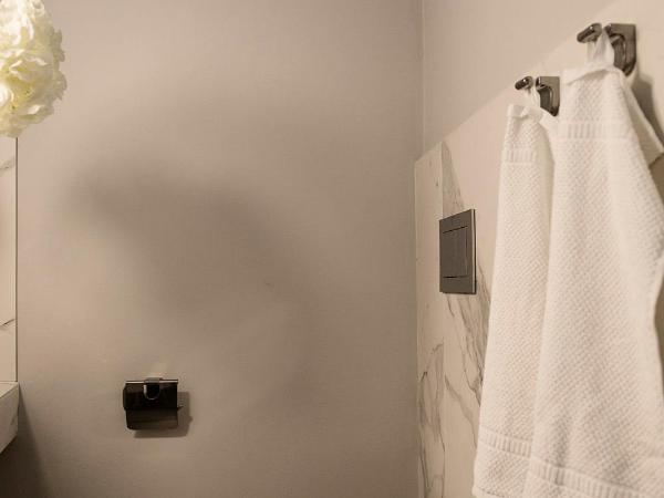 Le Bain Suite - accanto al Mare vicinissima a Ortigia e al Teatro : photo 6 de la chambre chambre double supérieure