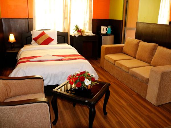 Hotel Nepalaya : photo 9 de la chambre family room with 24 hour check-in