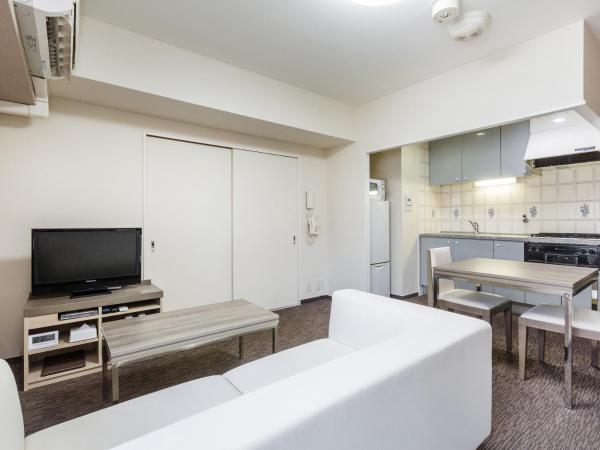 HOTEL MYSTAYS Otemae : photo 1 de la chambre superior apartment - house keeping is optional with additional cost