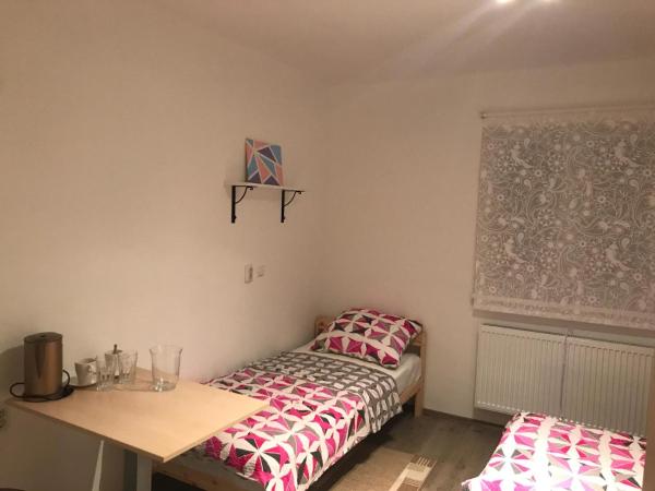 Rooms Miki : photo 2 de la chambre chambre lits jumeaux Économique