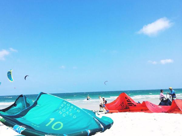 New Apartment Nearby Beach : photo 1 de la chambre appartement - vue sur piscine