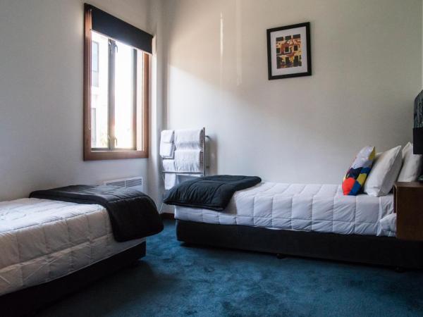 U Boutique Hotel : photo 3 de la chambre chambre lits jumeaux avec salle de bains commune