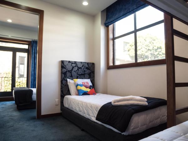 U Boutique Hotel : photo 4 de la chambre suite familiale avec salle de bains privative