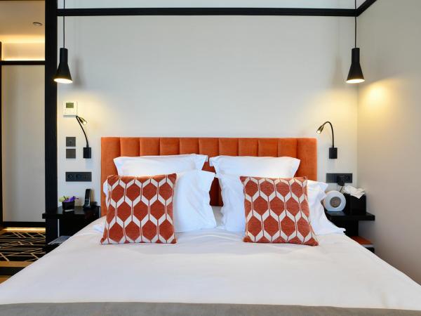 Hôtel Restaurant le Touring - Teritoria : photo 5 de la chambre chambre deluxe - vue sur mer