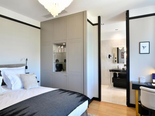 Hôtel Restaurant le Touring - Teritoria : photo 3 de la chambre chambre deluxe - vue sur mer