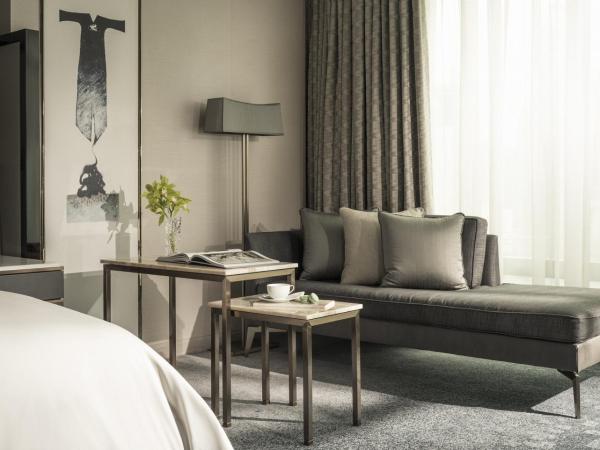 Four Seasons Hotel Kuala Lumpur : photo 4 de la chambre chambre lit king-size - vue sur ville