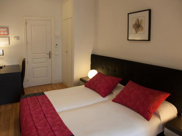 Hostal Goya : photo 7 de la chambre chambre lits jumeaux supérieure