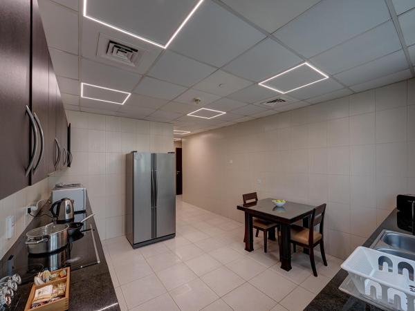 Marina Hotel Apartments : photo 7 de la chambre appartement 3 chambres