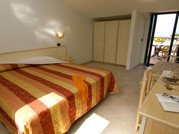 Hotel Eden : photo 1 de la chambre chambre quadruple