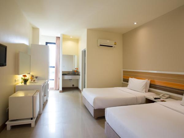 Imm Hotel Thaphae Chiang Mai : photo 2 de la chambre chambre double ou lits jumeaux deluxe supérieure