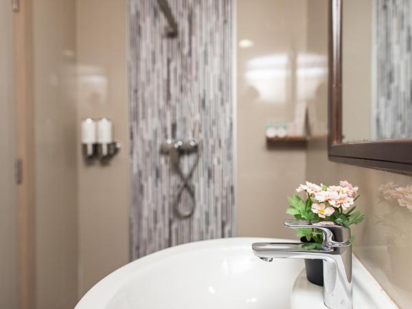 D&D Inn Khaosan : photo 7 de la chambre chambre lit queen-size classique sans fenêtre