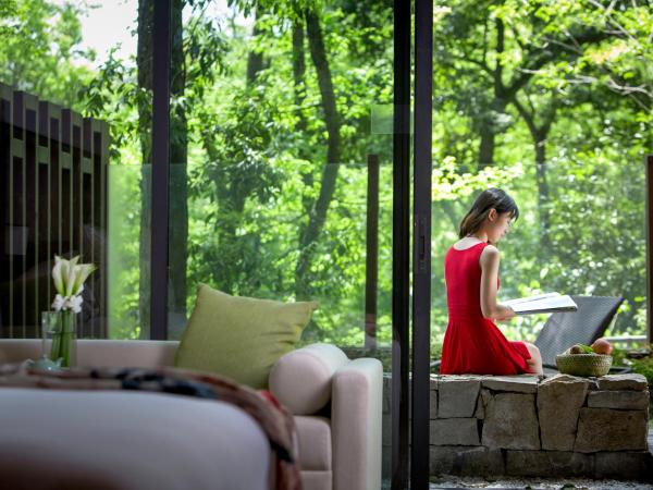 Millennium Resort Hangzhou : photo 5 de la chambre chambre lit king-size côté cour (animaux domestiques admis) - minibar gratuit par séjour