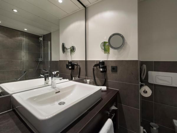 Wyndham Grand Salzburg Conference Centre : photo 1 de la chambre chambre confort