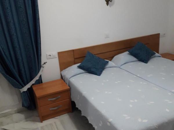 Hostal Centro Sol : photo 1 de la chambre chambre double ou lits jumeaux