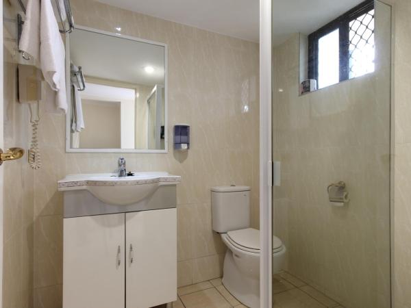 Novena Palms Motel : photo 3 de la chambre chambre lit king-size