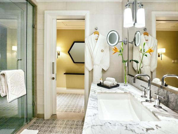 Taj Connemara, Chennai : photo 4 de la chambre suite exécutive avec navette aéroport aller-retour et plus