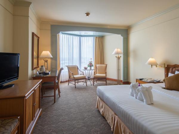 Montien Riverside Hotel Bangkok : photo 8 de la chambre chambre deluxe double ou lits jumeaux