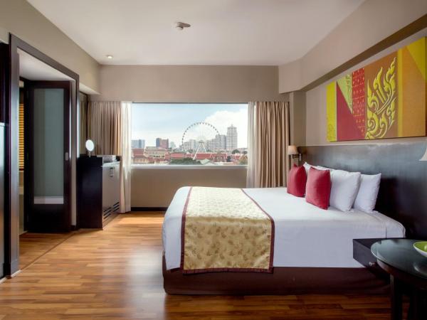 Ramada Plaza by Wyndham Bangkok Menam Riverside : photo 3 de la chambre grande chambre lit king-size deluxe - accessible aux personnes à mobilité réduite