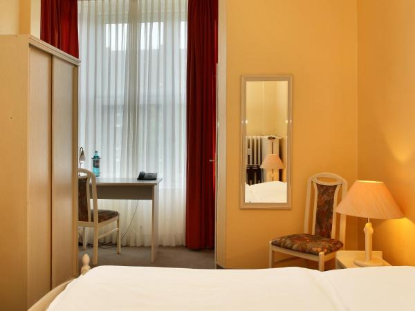 Hotel Bellmoor im Dammtorpalais : photo 1 de la chambre chambre double Économique