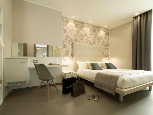 Hotel H21 : photo 3 de la chambre chambre double ou lits jumeaux supérieure