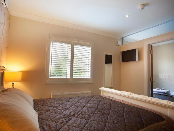 Sea Breeze Lodge B&B Galway : photo 2 de la chambre chambre lit queen-size supérieure - vue sur jardin