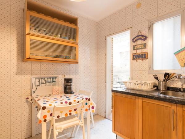 Rafaela Guest House : photo 8 de la chambre chambre lits jumeaux standard avec salle de bains commune