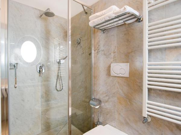 Hotel Palazzo Guardati : photo 8 de la chambre chambre simple de luxe - vue sur mer