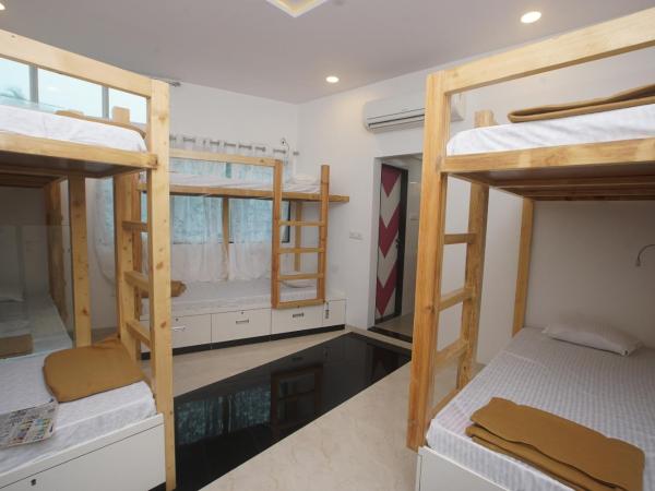Mumbai Staytion Dorm- Hostel : photo 2 de la chambre lit dans dortoir mixte de 10 lits