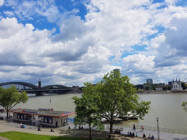Altstadthotel Hayk am Rhein : photo 6 de la chambre chambre double ou lits jumeaux